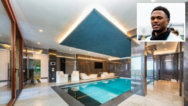 米体：奥蓬达搬进C罗博格巴住过的别墅 占地1000平米+300平米花园